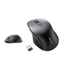 UGREEN wireless mouse ergonomic design with USB receiver