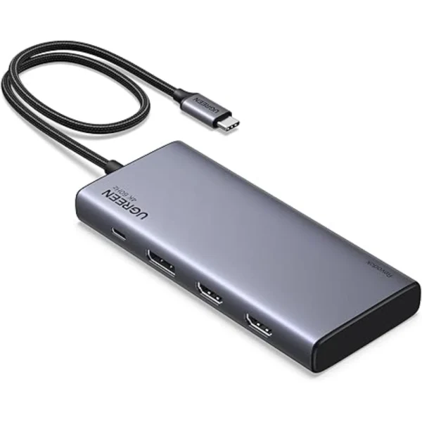 ugreen-8-in-1-usb-c-hub-triple-display-specs UGREEN 8-in-1 USB C Hub displaying 4K 60Hz triple display capabilities and 10Gbps data speed specifications.